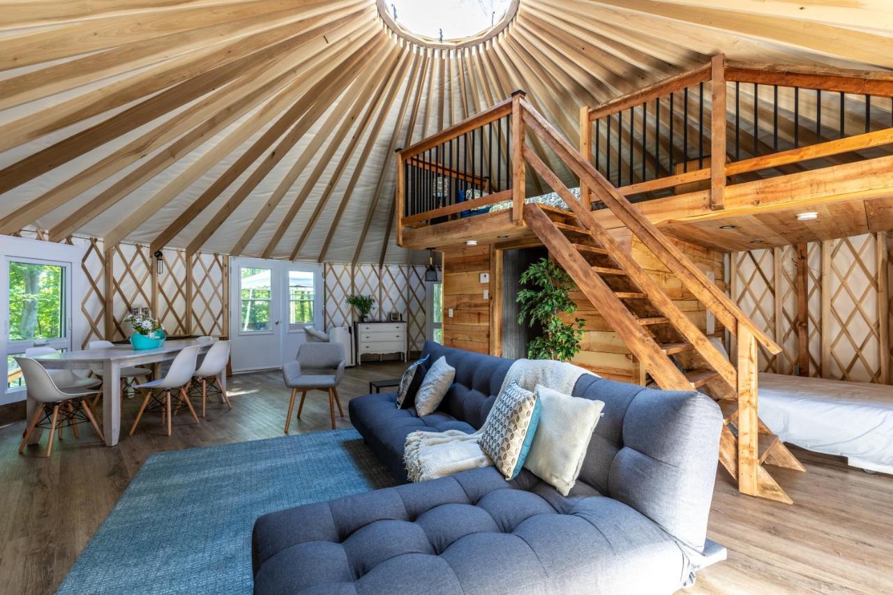 Yourtes Glamping du Poisson Blanc Notre-Dame-du-Laus Extérieur photo