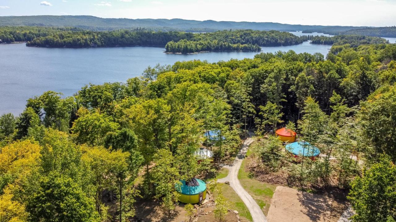 Yourtes Glamping du Poisson Blanc Notre-Dame-du-Laus Extérieur photo