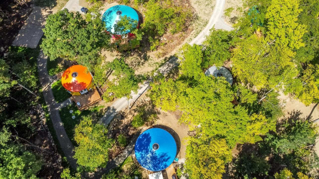 Yourtes Glamping du Poisson Blanc Notre-Dame-du-Laus Extérieur photo