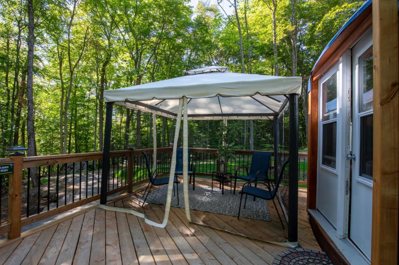 Yourtes Glamping du Poisson Blanc Notre-Dame-du-Laus Extérieur photo